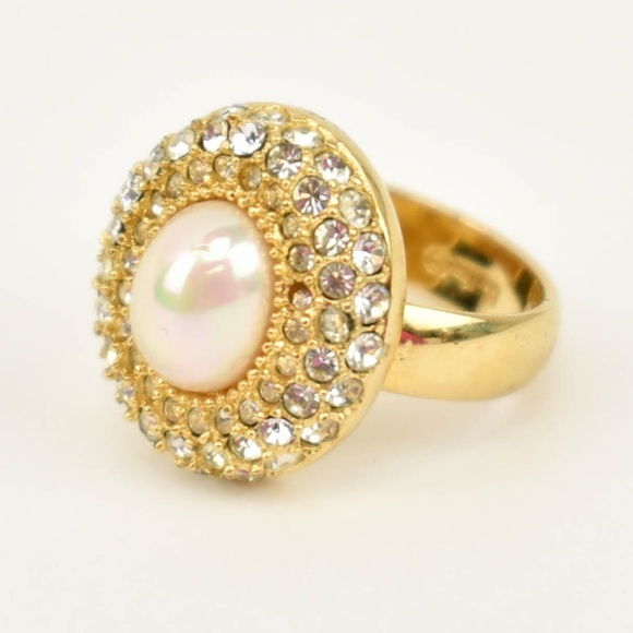 Dior Jewelry - DIOR Swarovski Crystal & Fantasy Pearl Ring (mn)